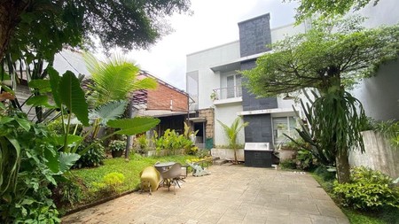 Rumah di Jual lokasi di Lebak Bulus, aman dan strategis