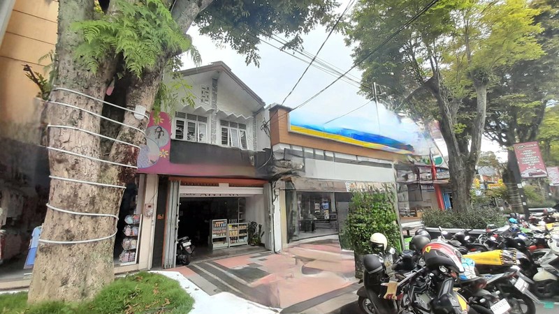Disewakan Ruko Lokasi Strategis di Jalan Pemuda Kota Magelang