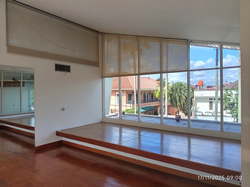 [DIJUAL CEPAT] RUMAH 2 LANTAI LOKASI SANGAT STRATEGIS DAN PREMIUM @Pondok Indah