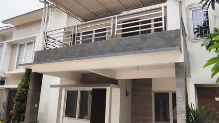 Rumah Bagus, minimalis, Dalam Cluster di Jurang Mangu