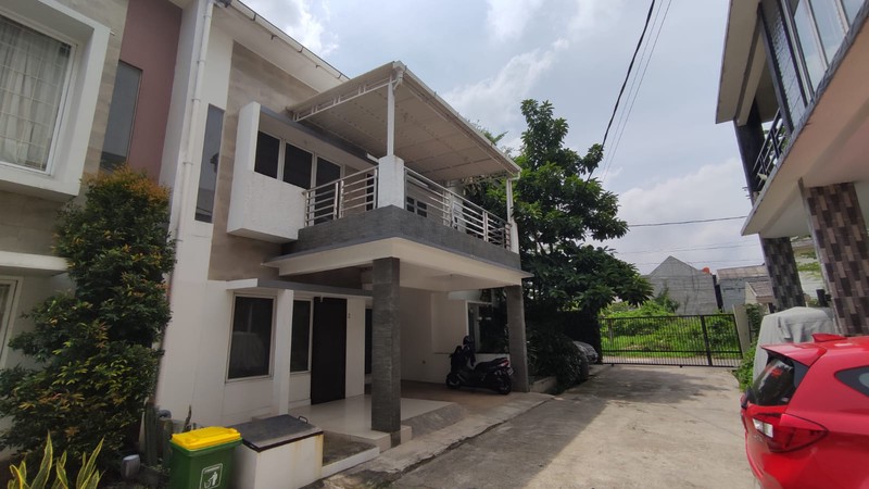 Rumah Bagus, minimalis, Dalam Cluster di Jurang Mangu
