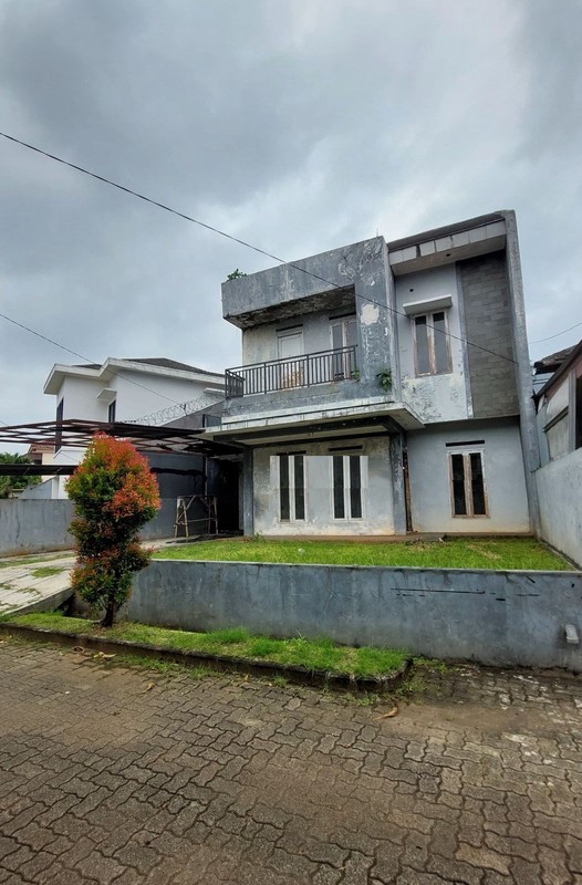 Rumah Luas 2Lantai Diarea Komplek ViguLes Sudimara, Near Stasiun