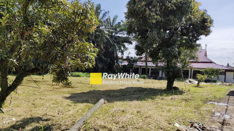 Gudang dan kantor Sayap Soetta