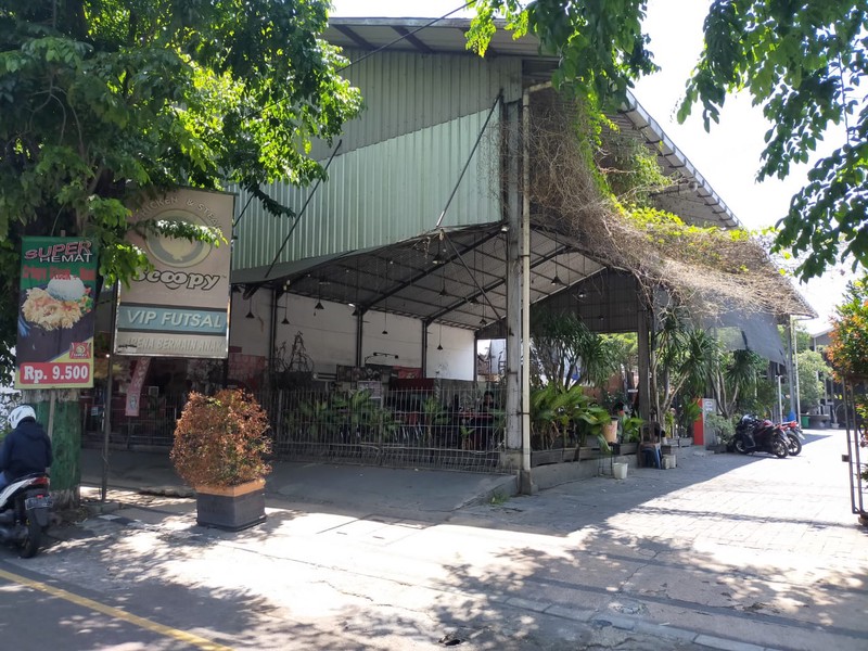 Dijual 3200 m2 Tanah Plus Bangunan Usaha Pusat Kota Bangil - Pasuruan Jawa Timur - Nol Jalan A Yani - Kauman - Cocok Buat Segala Usaha - Parkiran Luas 