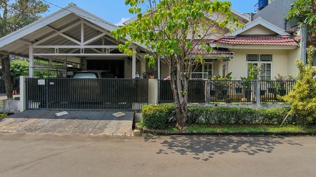 Rumah Siap Huni di Kasuari Bintaro Sektor 5 - Terawat & Nyaman