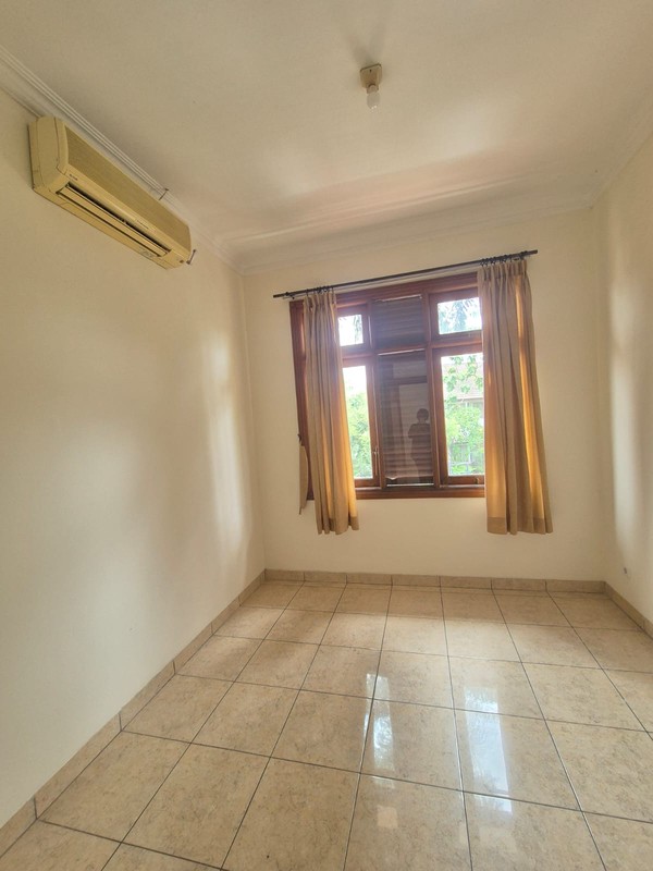 [DISEWA] Rumah SIap Huni Posisi Strategis Dalam Cluster di Bintaro Sektor 9