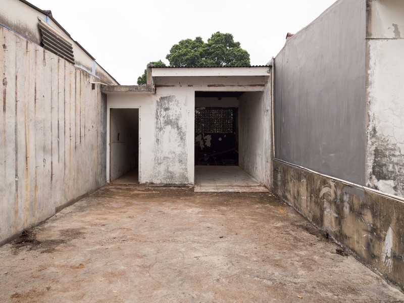 Disewakan Ruko Bangunan Lama Perlu Renovasi, Unfurnished, Bebas Banjir di Jl. Kemang Raya, Bangka, Mampang Prapatan