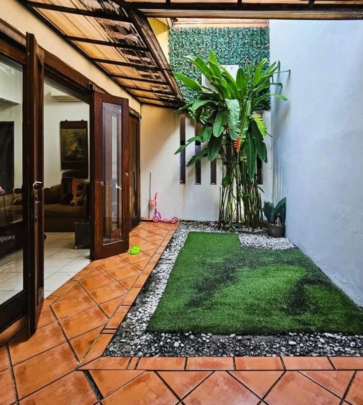 Rumah 2 Lantai Mewah Siap Huni dengan Hunian Nyaman dan Asri @Bintaro Sektor 2