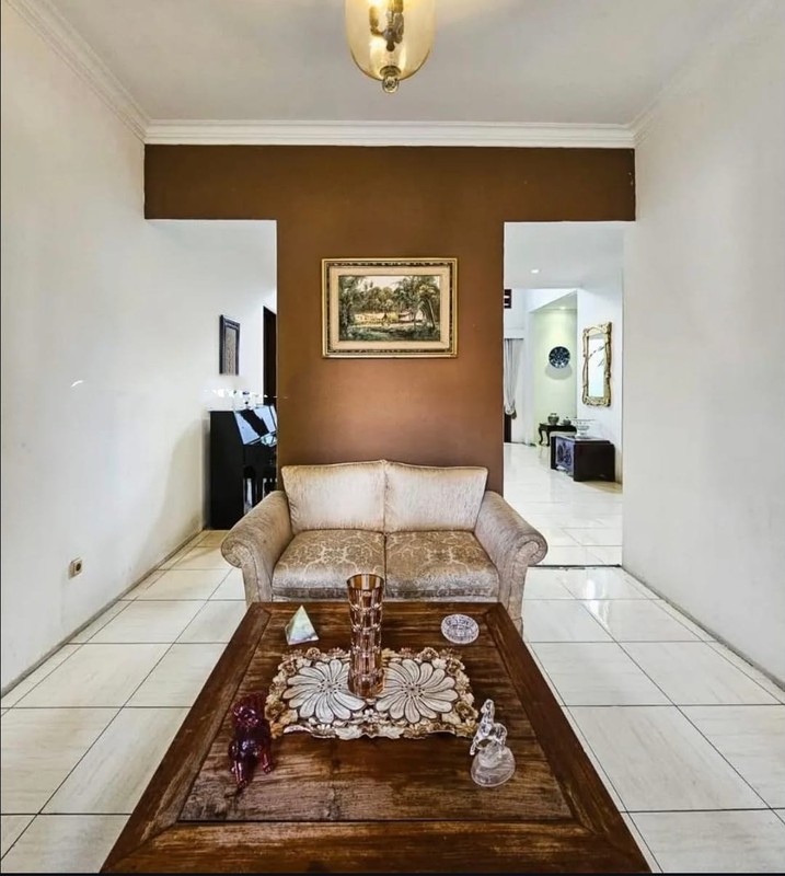 Rumah 2 Lantai Mewah Siap Huni dengan Hunian Nyaman dan Asri @Bintaro Sektor 2