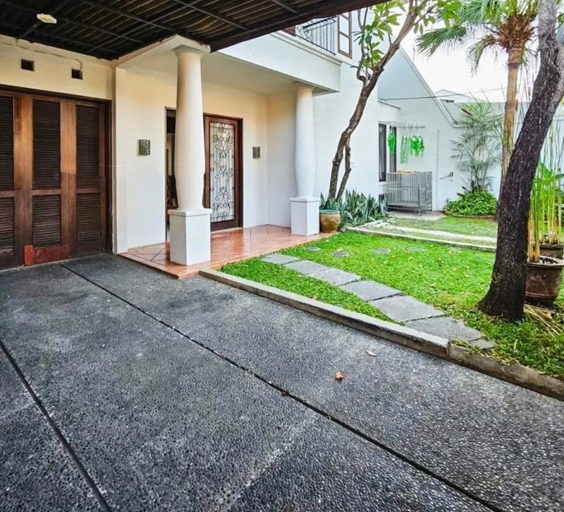 Rumah 2 Lantai Mewah Siap Huni dengan Hunian Nyaman dan Asri @Bintaro Sektor 2