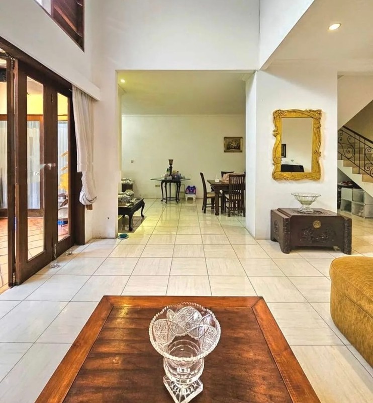 Rumah 2 Lantai Mewah Siap Huni dengan Hunian Nyaman dan Asri @Bintaro Sektor 2