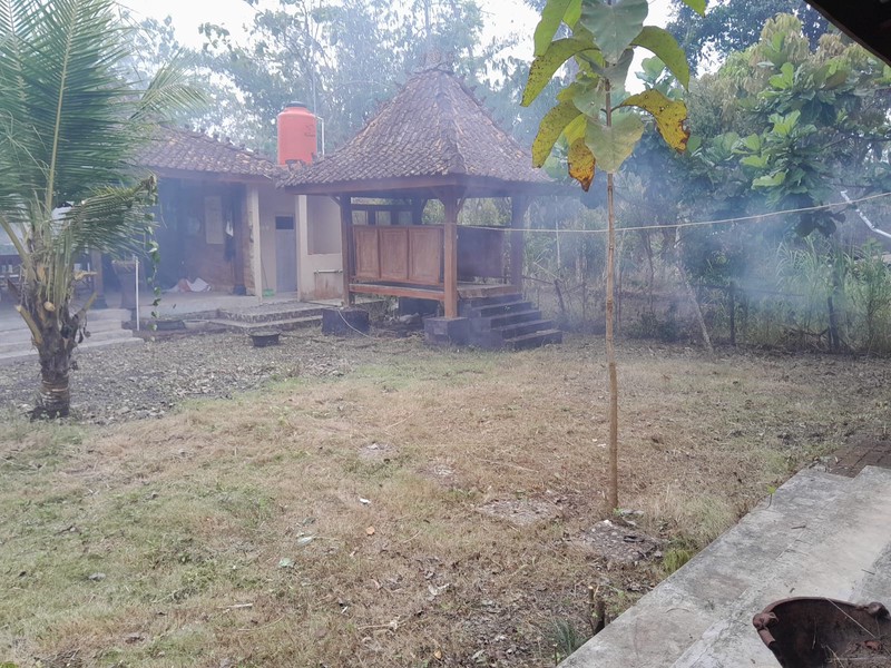 Investasi Tanah & Villa Halaman Luas dekat pasar Gading di Platen, Gunung Kidul 