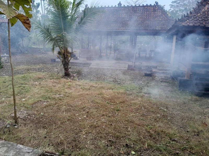 Investasi Tanah & Villa Halaman Luas dekat pasar Gading di Platen, Gunung Kidul 