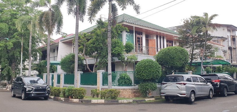 Dijual Rumah Hoek Sejuk & Asri di Gading Kirana Timur, Kelapa Gading