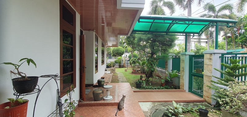 Dijual Rumah Hoek Sejuk & Asri di Gading Kirana Timur, Kelapa Gading