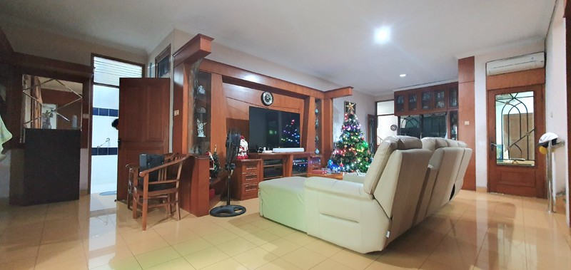 Dijual Rumah Hoek Sejuk & Asri di Gading Kirana Timur, Kelapa Gading