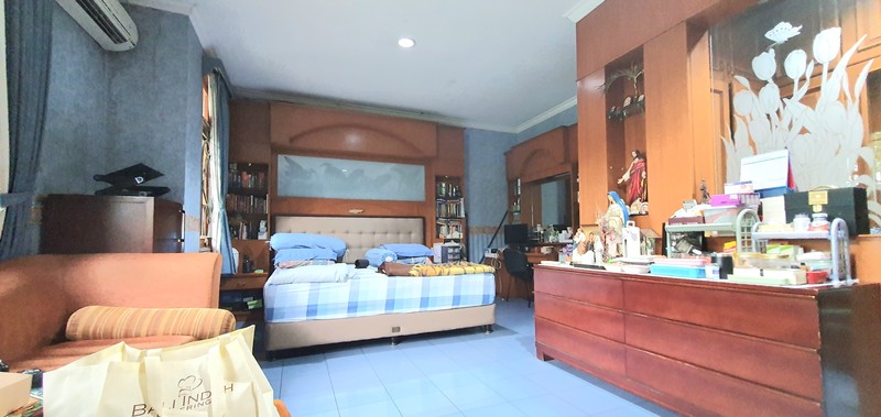 Dijual Rumah Hoek Sejuk & Asri di Gading Kirana Timur, Kelapa Gading