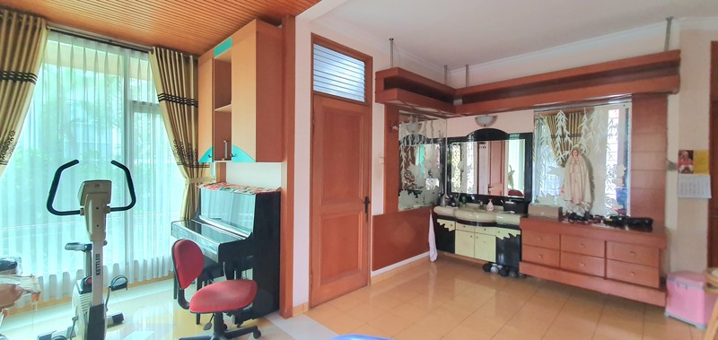 Dijual Rumah Hoek Sejuk & Asri di Gading Kirana Timur, Kelapa Gading
