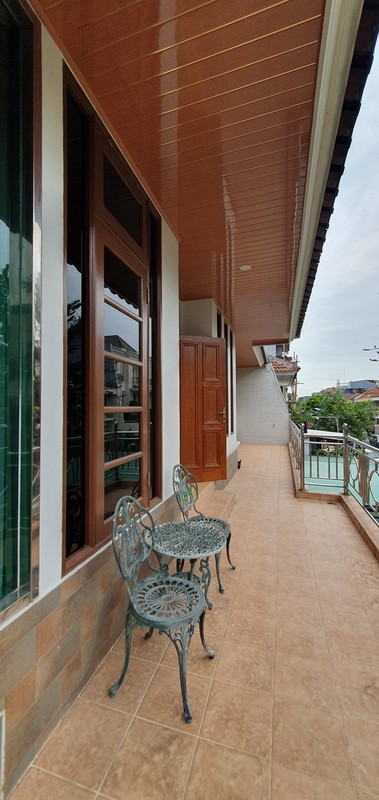 Dijual Rumah Hoek Sejuk & Asri di Gading Kirana Timur, Kelapa Gading