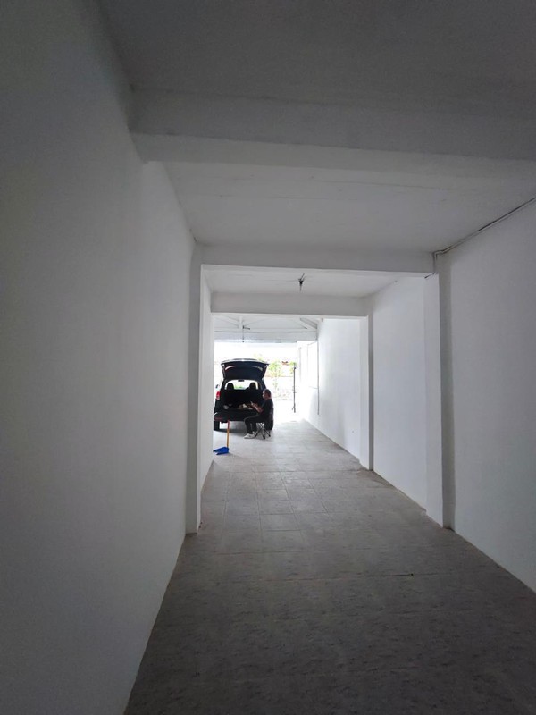 Di jual Rumah lama terawat di Jl Anggrek Lestari Indah Lebak Bulus - Jaksel 