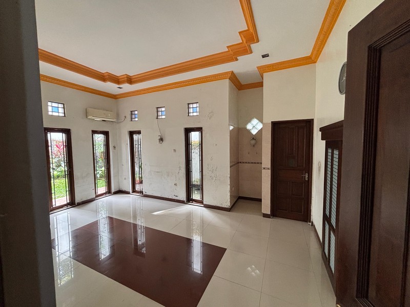 Disewakan Rumah Mewah & Luas 2 Lantai di Wonocatur, Banguntapan Dekat Pusat Kota Jogja