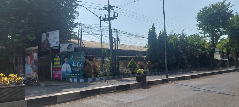 Dijual 1800 m2 Tanah Hook Komersial area di Alun - Alun Bangil Pasuruan Jawa Timur - Jalan Ahmad Yani - Cocok Buat Segala Usaha - Strategis Row Jalan Besar - SHM