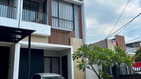 Rumah Bagus Di The Patio Premiere Ciputat Tangerang Selatan