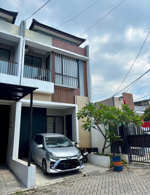 Rumah Bagus Di The Patio Premiere Ciputat Tangerang Selatan