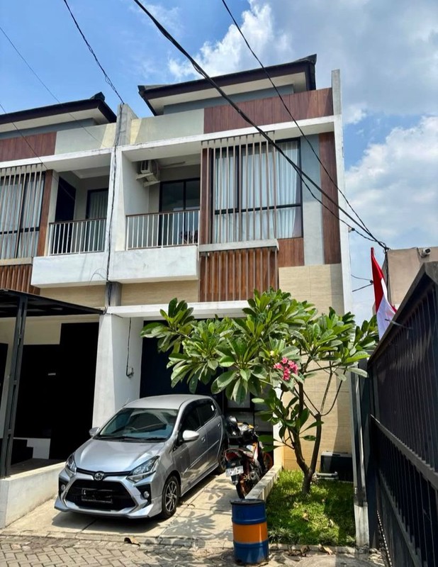 Rumah Bagus Di The Patio Premiere Ciputat Tangerang Selatan