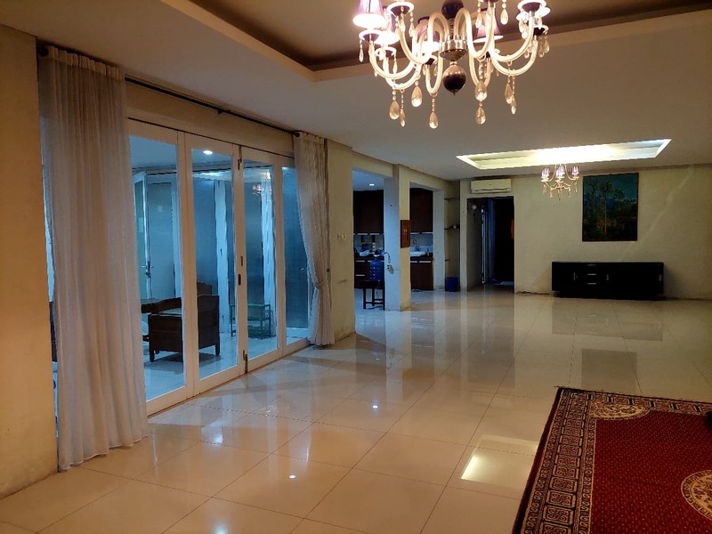 Rumah Dijual di Wijaya Kebayoran Baru Jakarta Selatan - Area Bisnis & Perkantoran, LT 310 m²