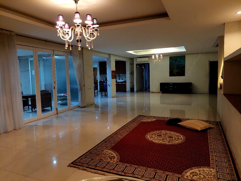 Rumah Dijual di Wijaya Kebayoran Baru Jakarta Selatan - Area Bisnis & Perkantoran, LT 310 m²
