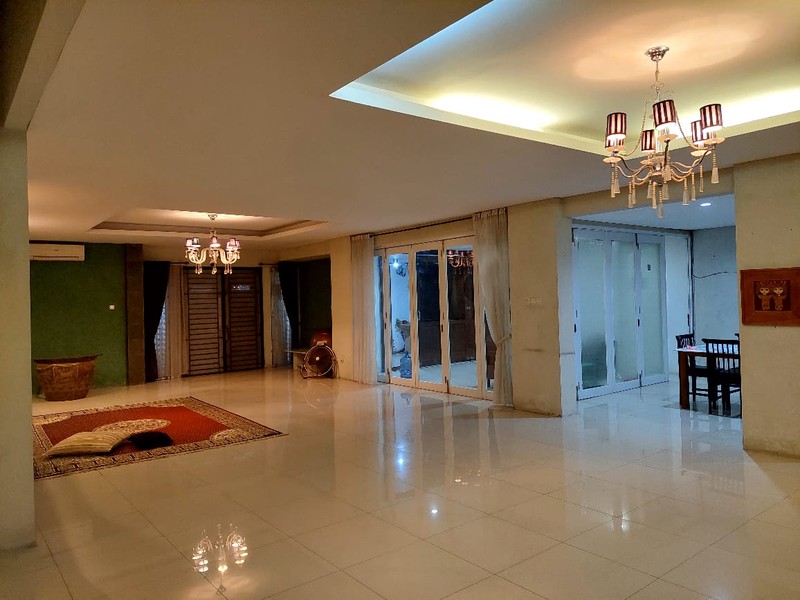 Rumah Dijual di Wijaya Kebayoran Baru Jakarta Selatan - Area Bisnis & Perkantoran, LT 310 m²