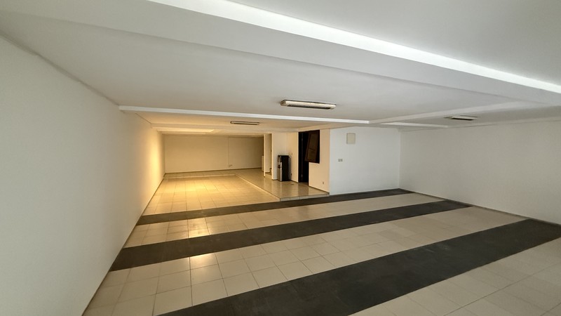 MODERN AND BEAUTIFUL HOUSE AT SENOPATI AREA