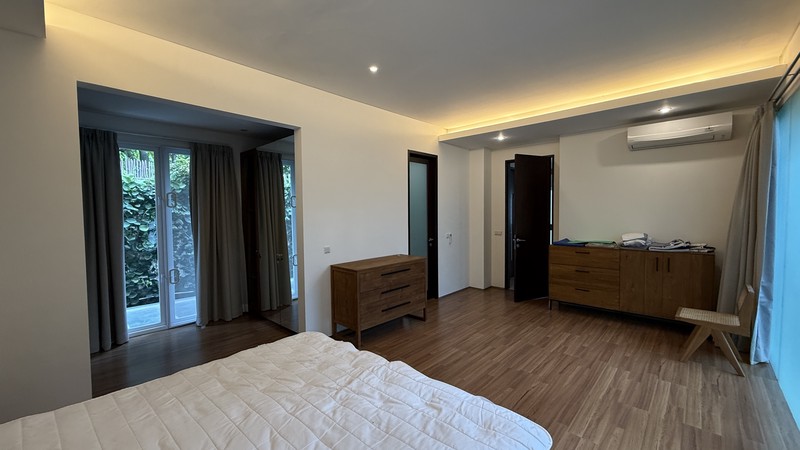 MODERN AND BEAUTIFUL HOUSE AT SENOPATI AREA