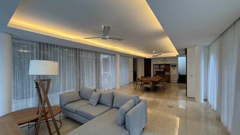 MODERN AND BEAUTIFUL HOUSE AT SENOPATI AREA