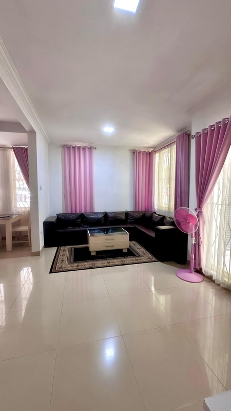 Rumah Bagus Di Neo Catalonia, Nusa Loka BSD Tangerang Selatan