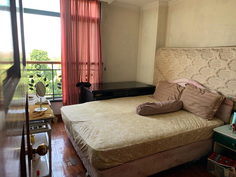 JUAL CEPAT APARTEMENT KONDOMINIUM GRAHA FAMILI 