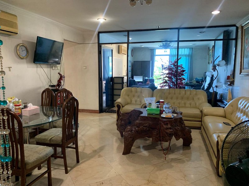 JUAL CEPAT APARTEMENT KONDOMINIUM GRAHA FAMILI 