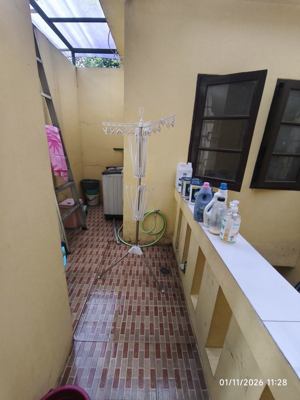 Rumah 2 Lantai di Legenda Wisata Cibubur