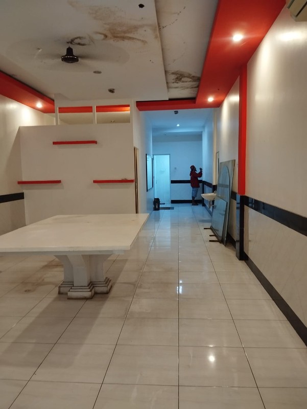 Ruko 2 lantai ex Resto lokasi ramai di Boulevard Raya Kelapa Gading