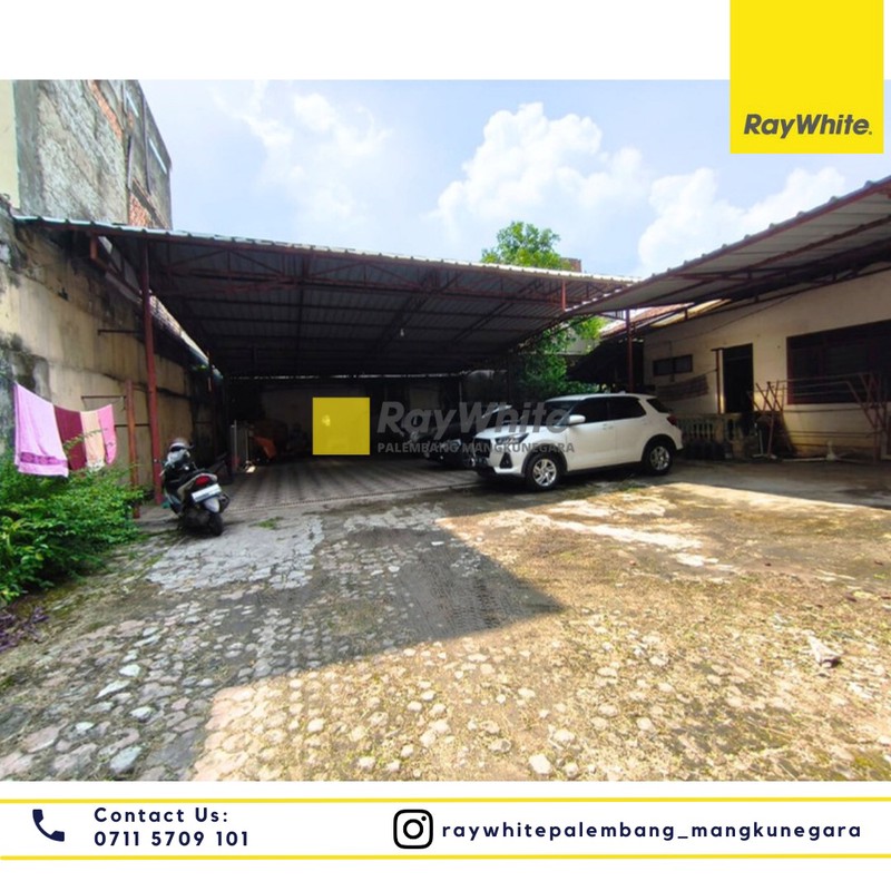 Dijual rumah + ruko di pinggir jalan utama lokasi pusat bisnis