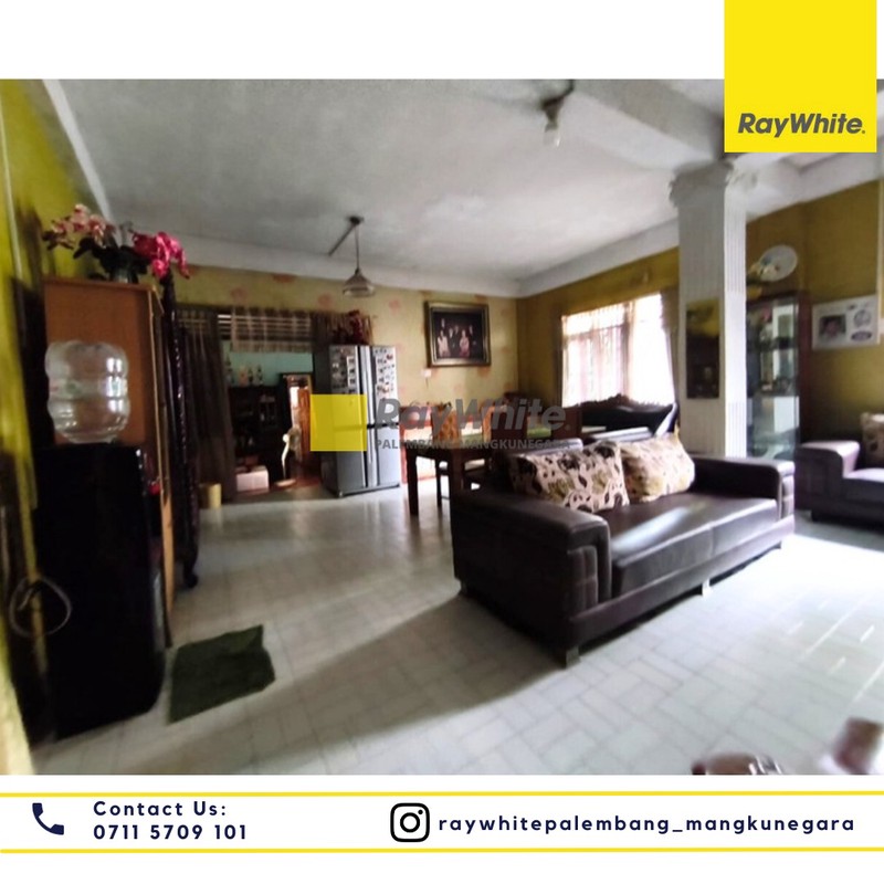 Dijual rumah + ruko di pinggir jalan utama lokasi pusat bisnis