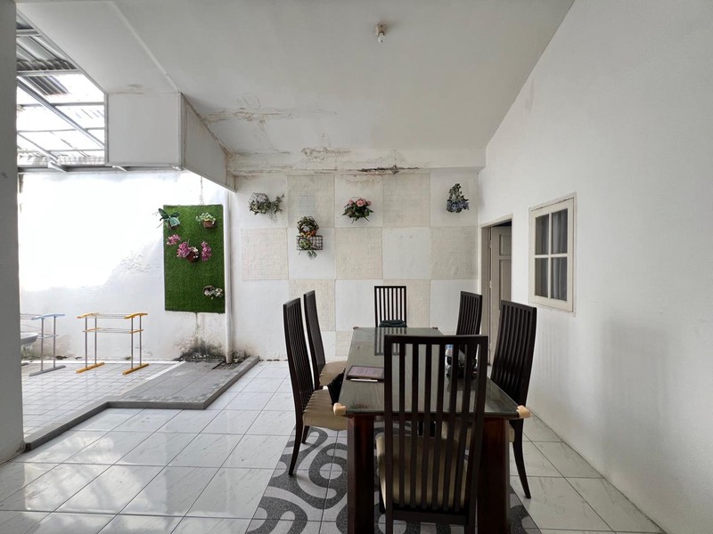 Rumah Hitung Tanah Area Cipete