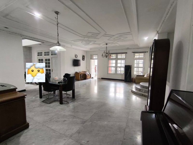 Rumah Disewakan di Menteng Dalam