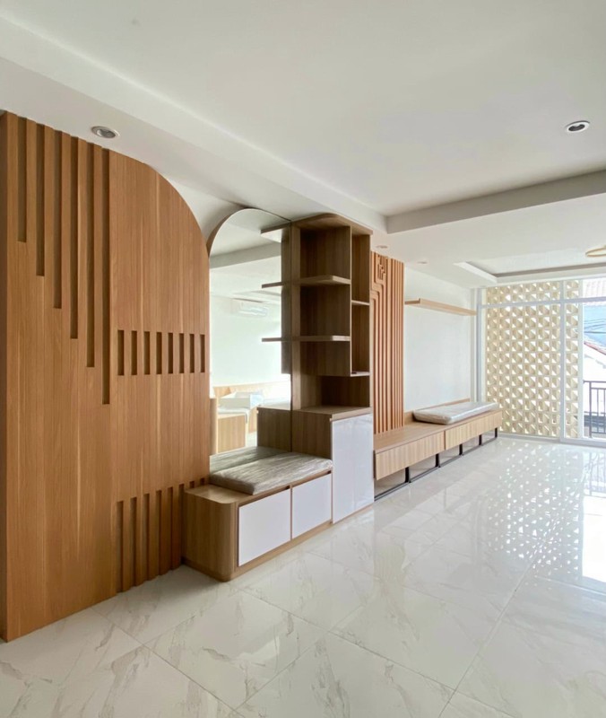 Rumah 2 Lantai + Rooftop Lokasi di Tebet Jaksel