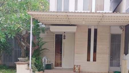 Murah Luas 230 M2 Dijual Rumah Pakuwon Indah - Semi Furnished Modern - Spesial Row Jalan Kembar 