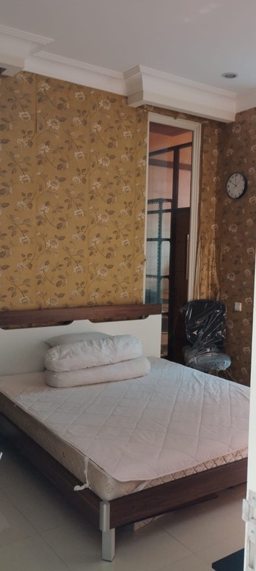 Murah Luas 230 M2 Dijual Rumah Pakuwon Indah - Semi Furnished Modern - Spesial Row Jalan Kembar 