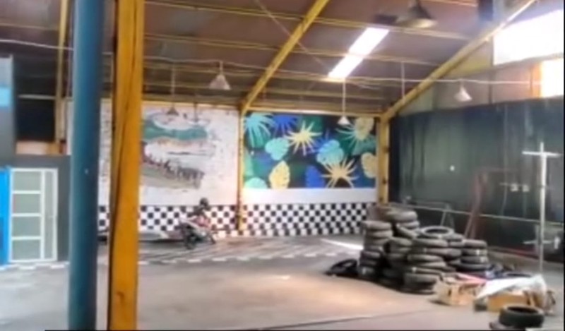 JUAL CEPAT COMMERCIAL AREA JL MAYJEND SUNGKONO