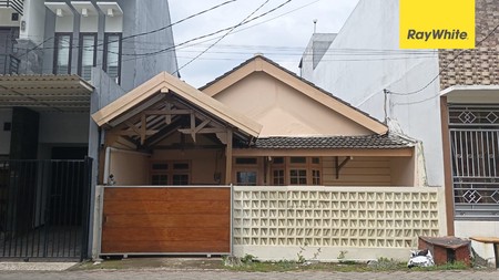 Dijual Rumah di Jalan Rungkut Asri Tengah Surabaya