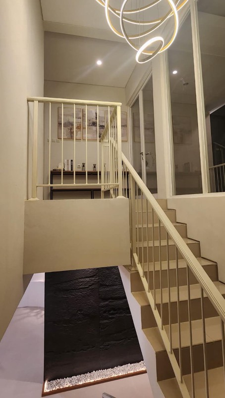 JUAL RUMAH ROYAL RESIDENCE ADDINGTON SIAP HUNI